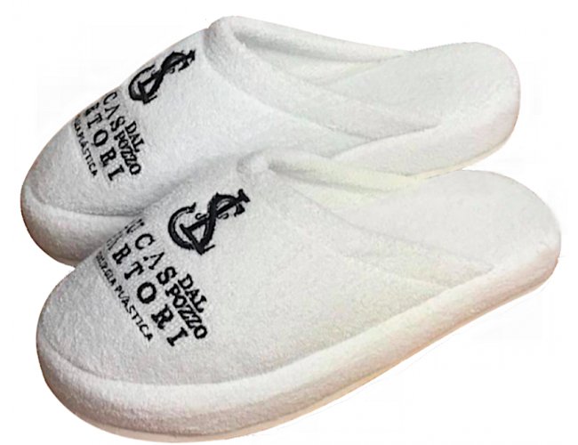 https://www.personalizaveis.com.br/content/interfaces/cms/userfiles/00412/produtos/pantufas-personalizadas-pantufas-bordadas-pantufas-estampadas-chinelos-de-hospital-chinelos-de-hote-269.jpg