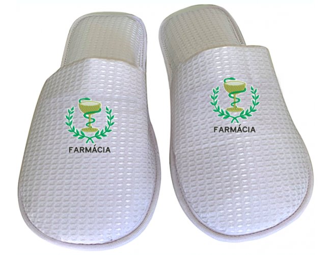 https://www.personalizaveis.com.br/content/interfaces/cms/userfiles/00412/produtos/pantufas-personalizadas-pantufas-bordadas-pantufas-estampadas-chinelos-de-hospital-chinelos-de-hote-373.jpg