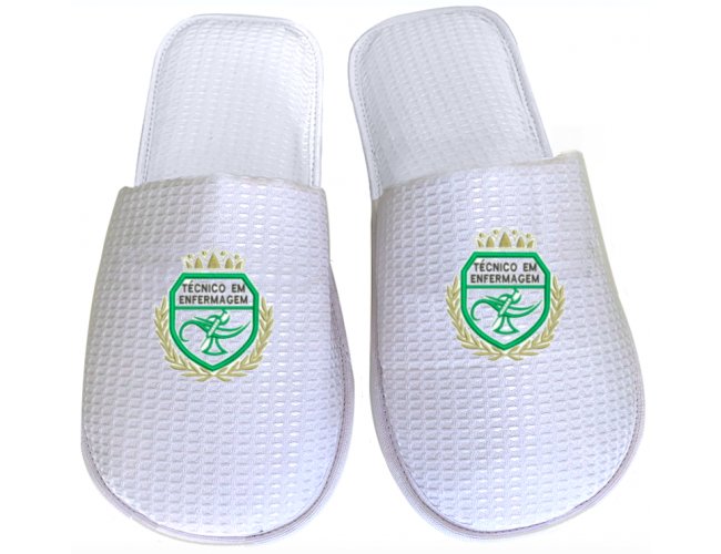 https://www.personalizaveis.com.br/content/interfaces/cms/userfiles/00412/produtos/pantufas-personalizadas-pantufas-bordadas-pantufas-estampadas-chinelos-de-hospital-chinelos-de-hote-420.jpg